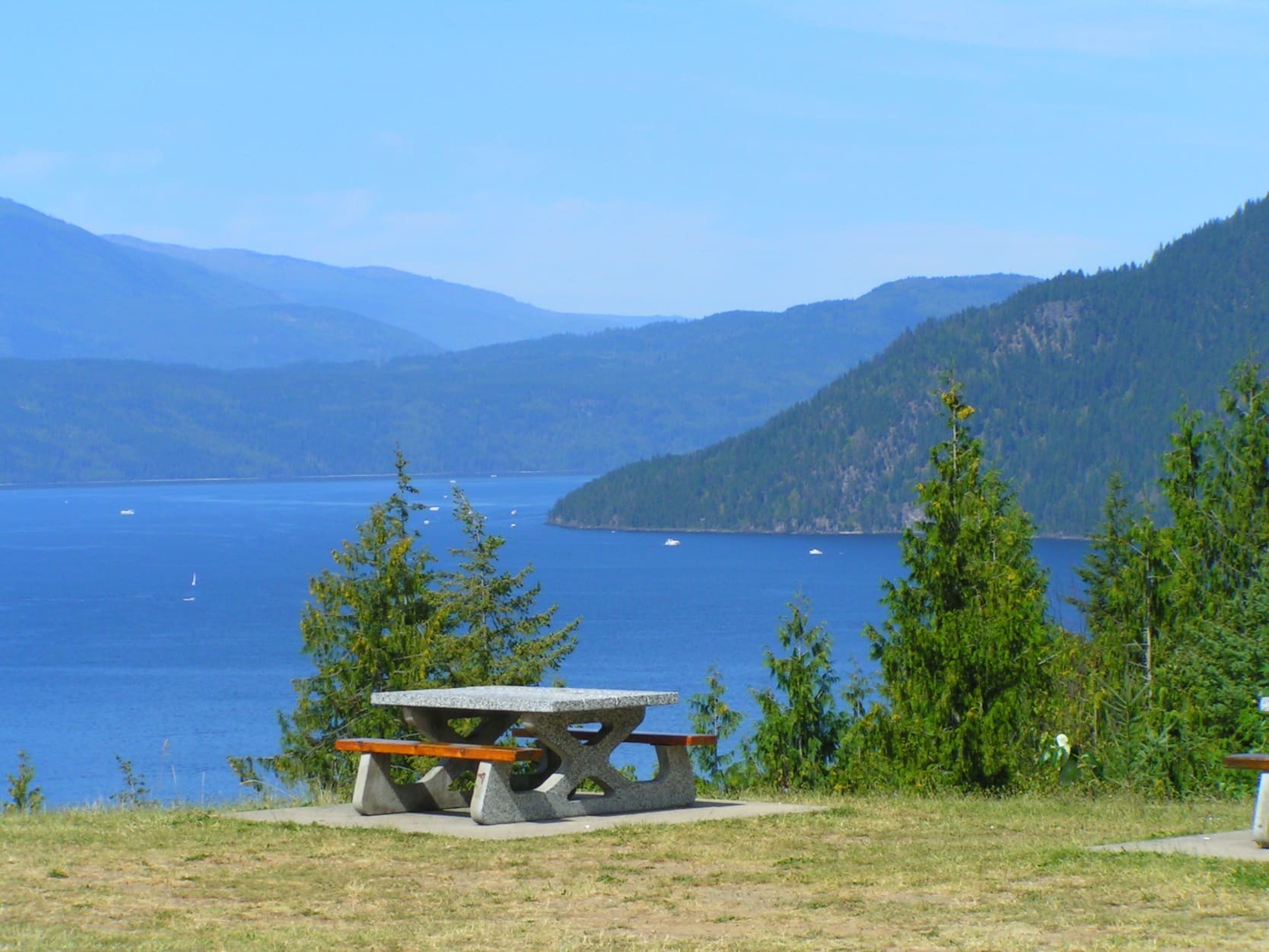 Picnic table overlooking Shuswap Lake in British Columbia